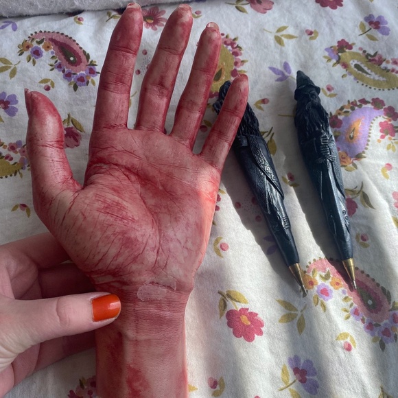 🎃Spooky Halloween Decorations 🎃 - Picture 2 of 11